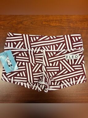 NWT fleo shorts